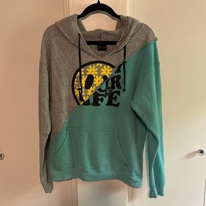 Adorable sweatshirt kids size large